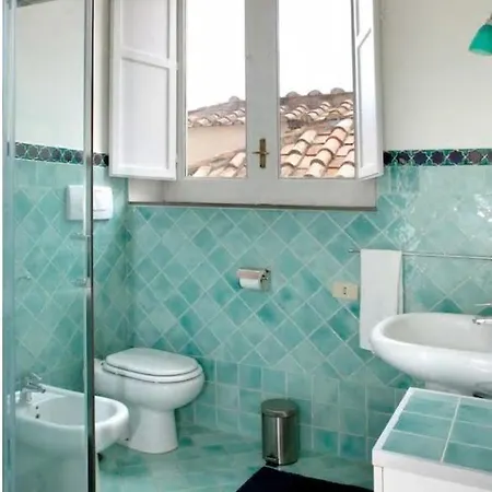 Brasca Amalfi Rosa Canina * Минори